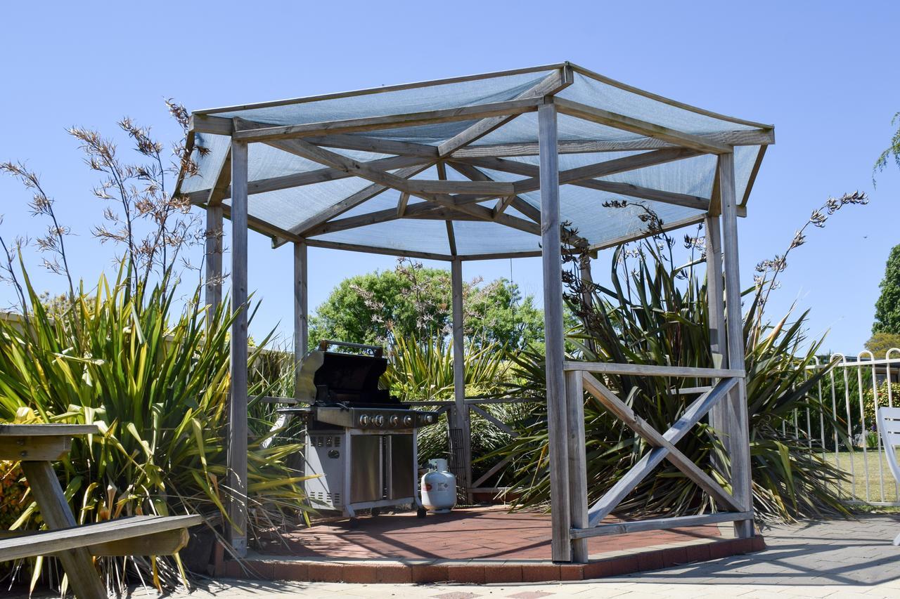 Beachway Motel Ulverstone Dış mekan fotoğraf