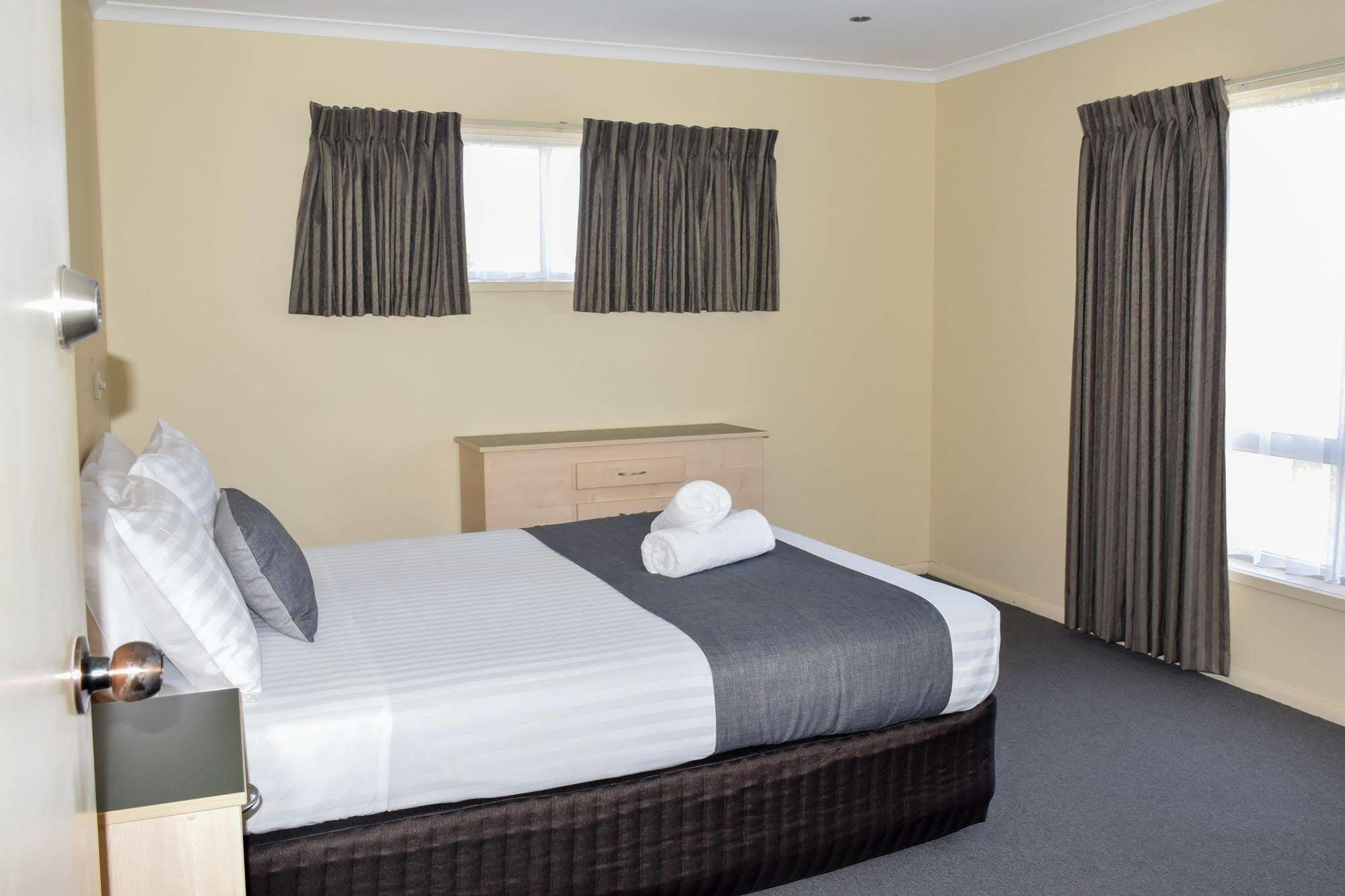 Beachway Motel Ulverstone Dış mekan fotoğraf