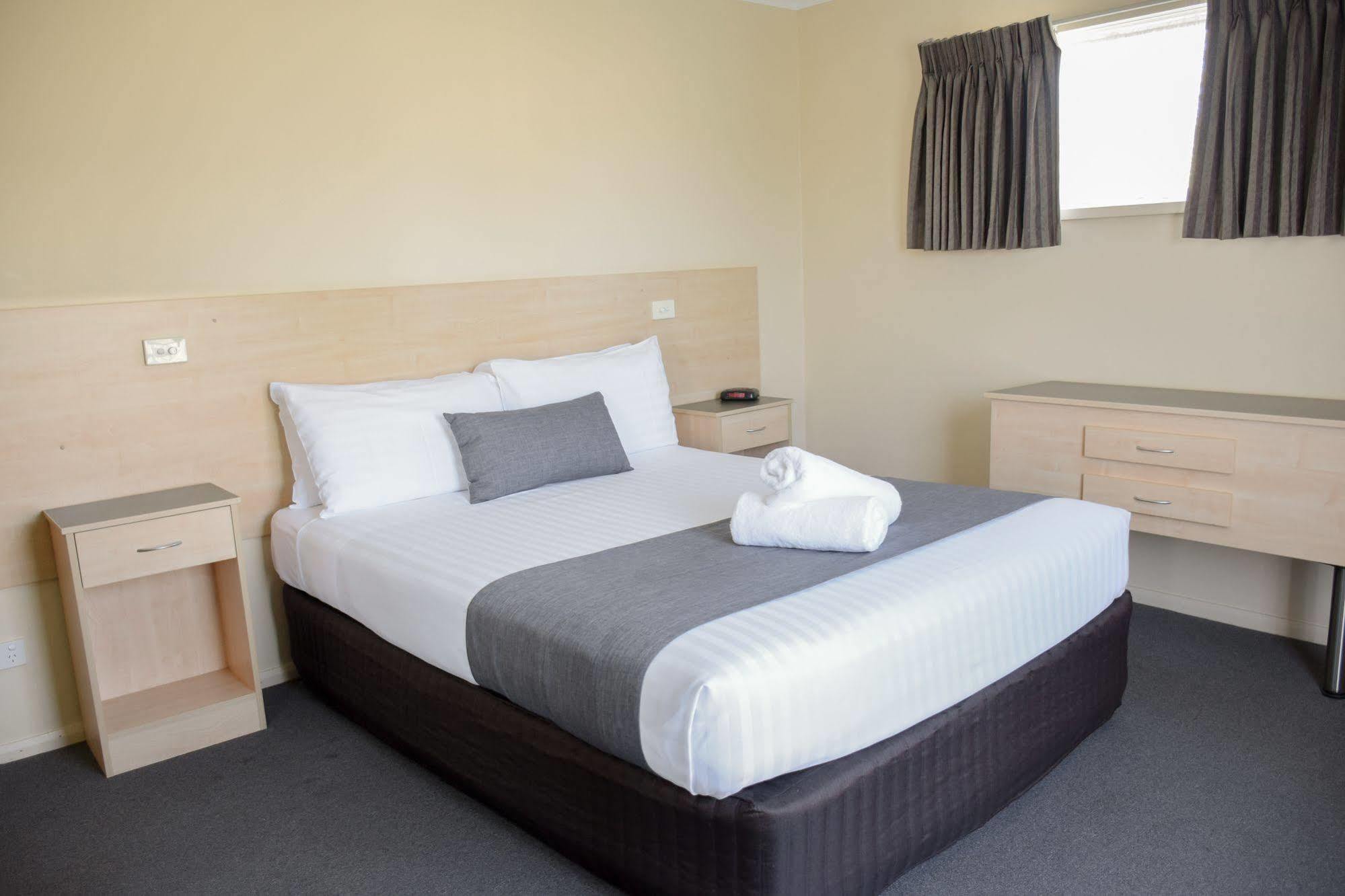 Beachway Motel Ulverstone Dış mekan fotoğraf